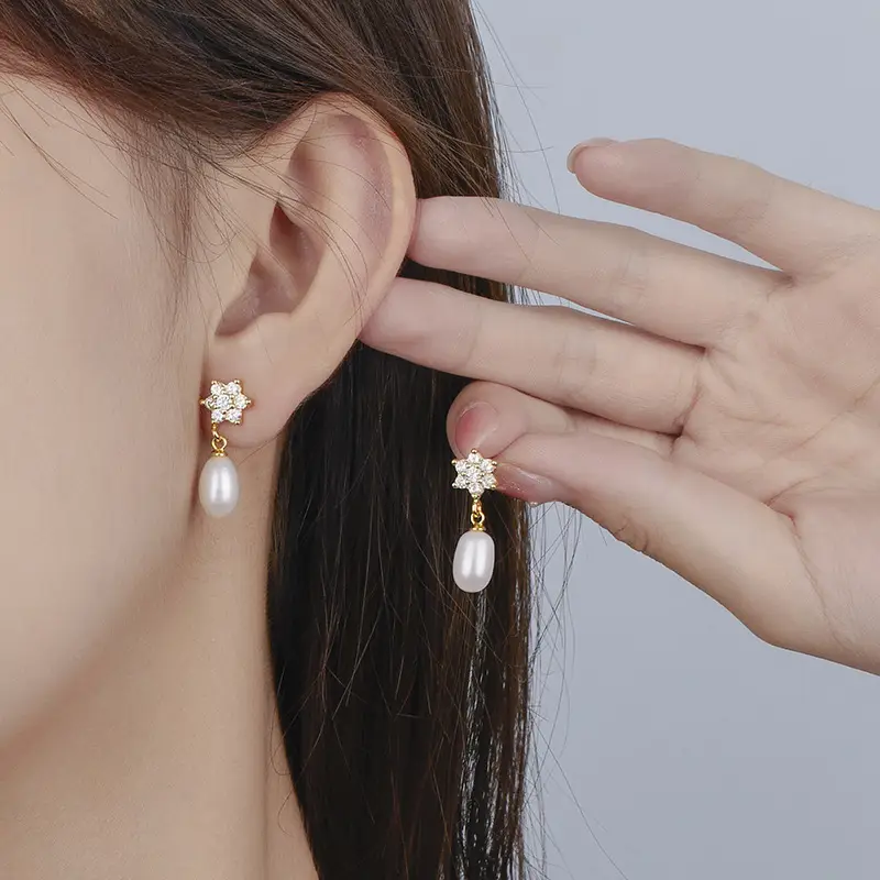 Snowflake Pearl Earrings for Women Luxury Design — feature 4