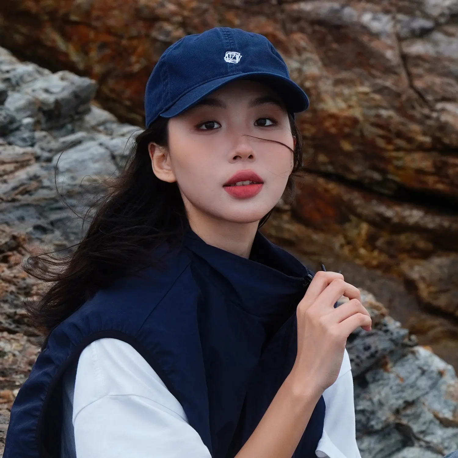 Japanese Style Vintage Peaked Cap for Women Men Outdoor Black - Image 4