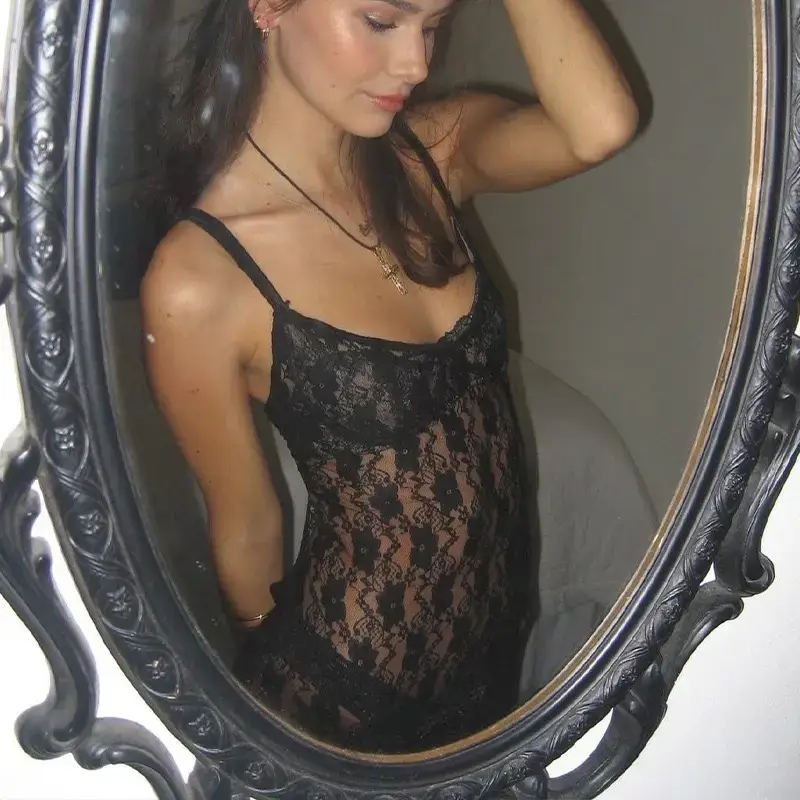 Black Lace Backless Dress for Women - Image 5