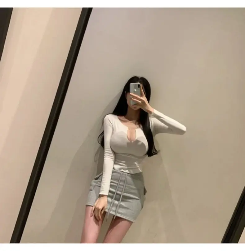 Women Pink V-Neck T-Shirt Long Sleeve — feature 17