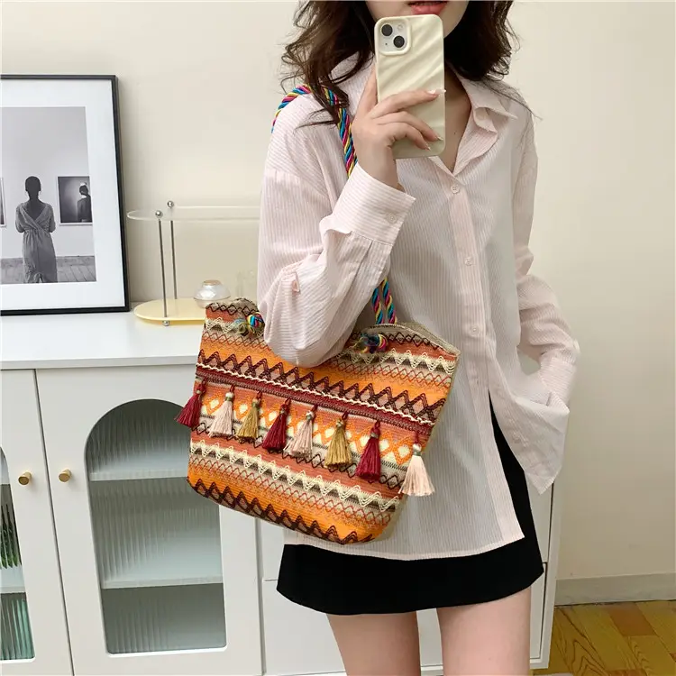 Ethnic Tassel Tote Bag Large Capacity Women's Bag - Image 7