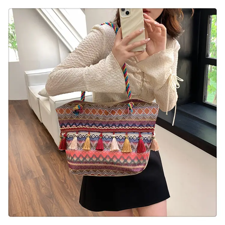 Ethnic Tassel Tote Bag Large Capacity Women's Bag — feature 15