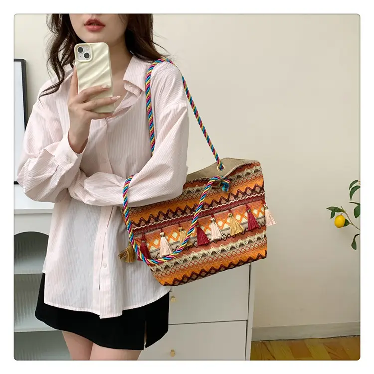 Ethnic Tassel Tote Bag Large Capacity Women's Bag — feature 28