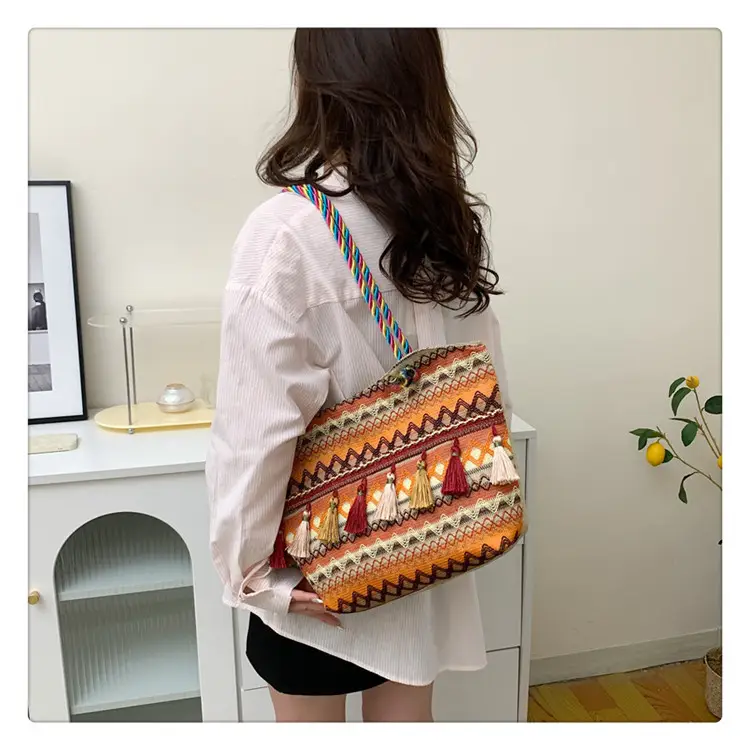 Ethnic Tassel Tote Bag Large Capacity Women's Bag — feature 30