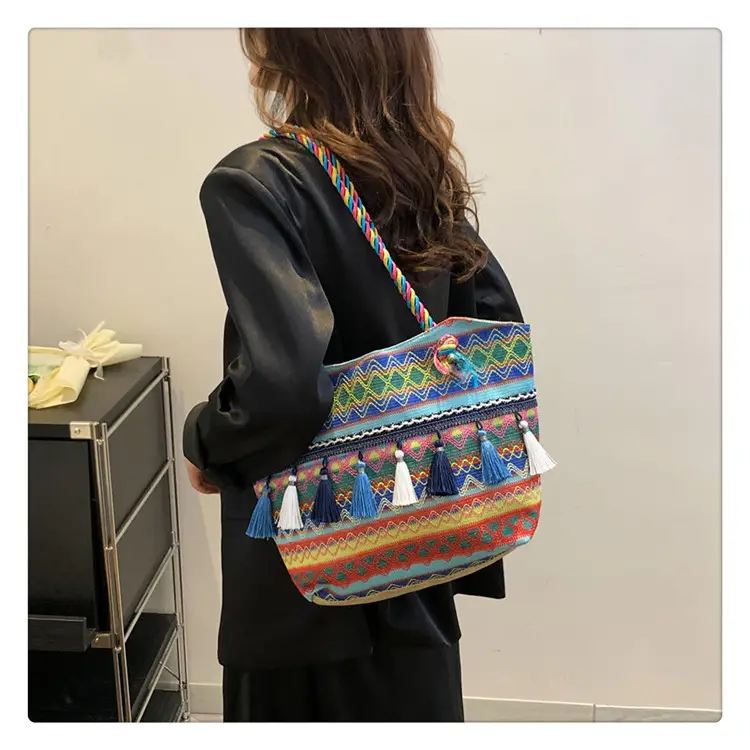 Ethnic Tassel Tote Bag Large Capacity Women's Bag — feature 34
