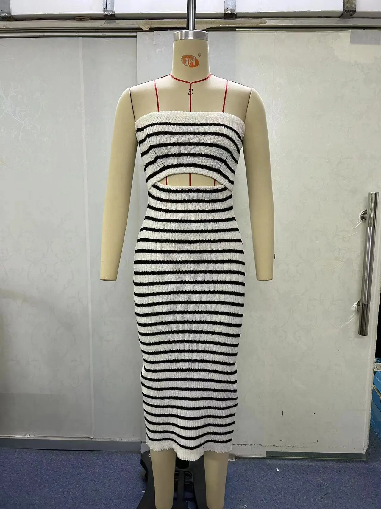 Sexy Strapless Striped Hip Dress for Women — feature 39
