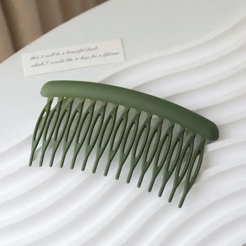 Non-Slip Hair Comb for Adult Bangs & Head Cover - Image 7