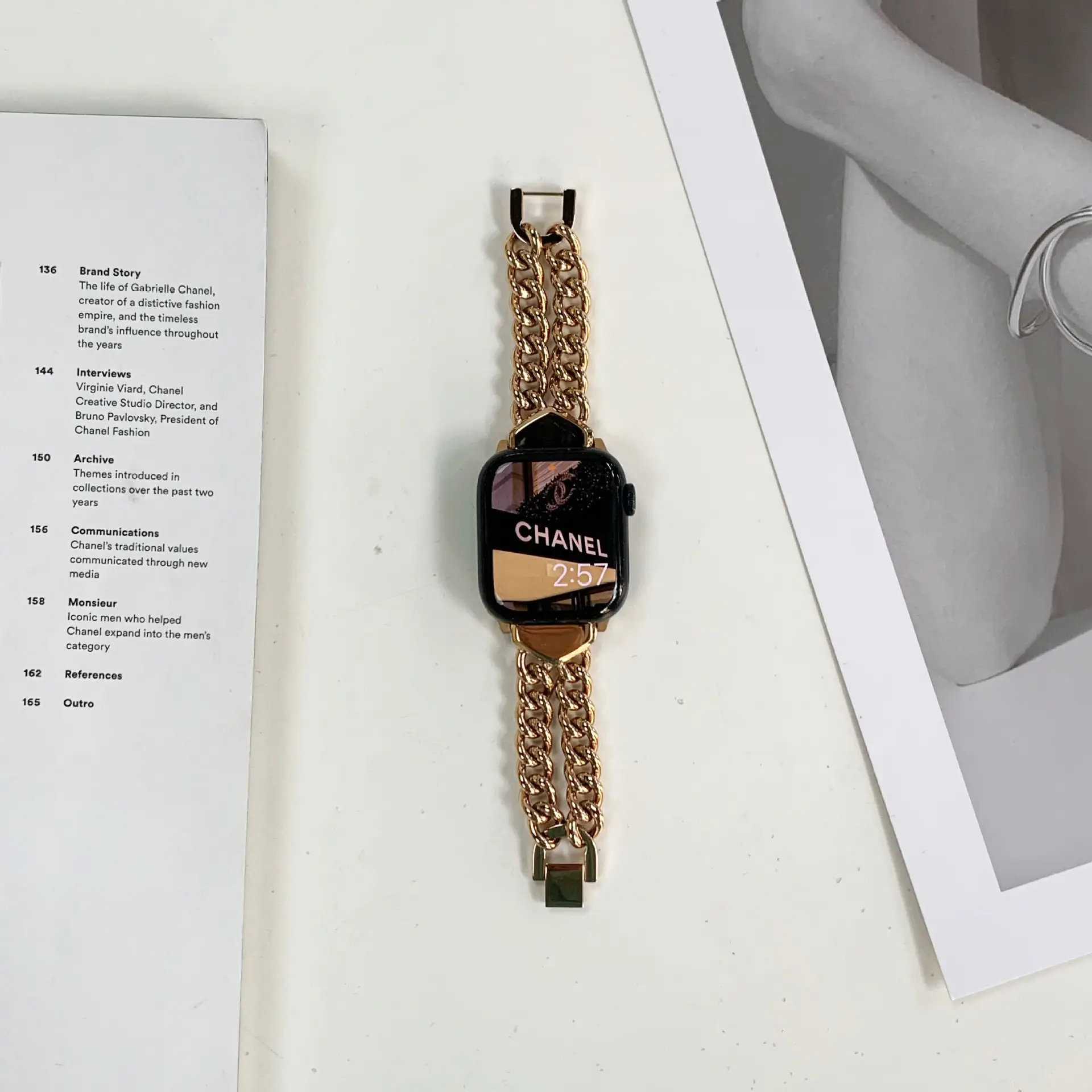 Chunshi Gold Triangular Denim Chain Watch Strap - Image 5