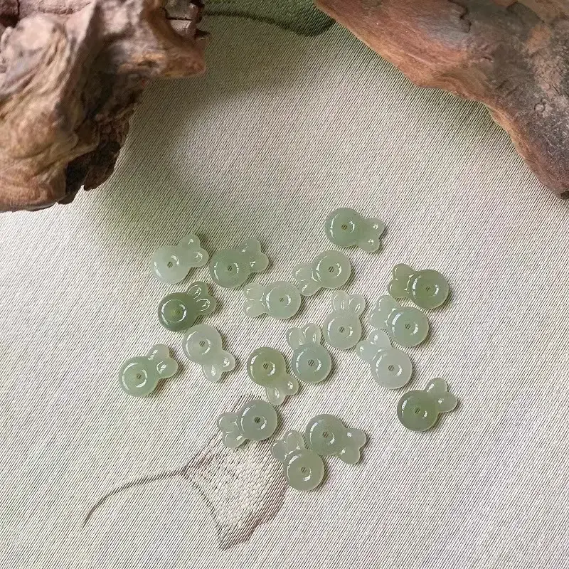 Natural Hetian Jade Rabbit Clear Water Material Bracelet for Women - Image 5