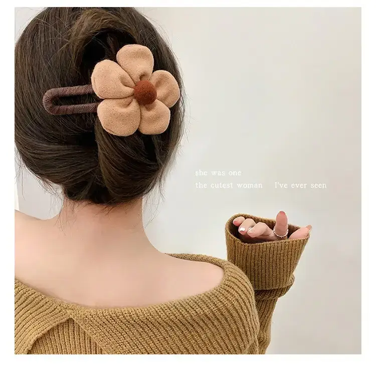 Winter Plush Flower Hairpin with Duckbill Clip — feature 10