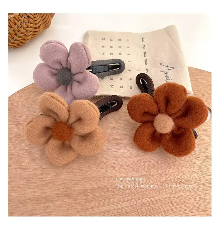 Winter Plush Flower Hairpin with Duckbill Clip — feature 14