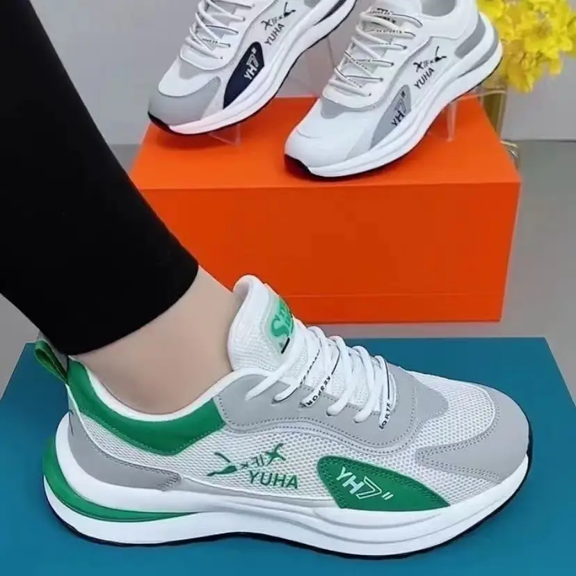 Men's and Women's Same Sports Shoes, Mesh Breathable Dad Shoes, Casual Soft Sole Fashion Running Couple Shoes, Fly-Knit Sports Shoes — feature 13