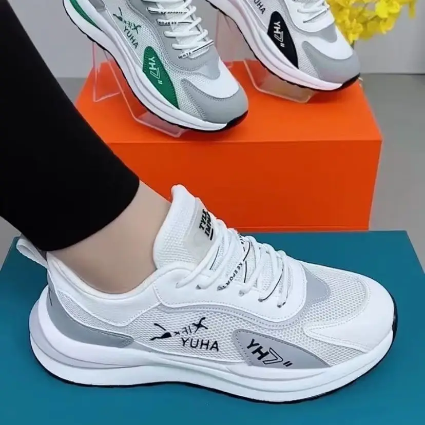 Men's and Women's Same Sports Shoes, Mesh Breathable Dad Shoes, Casual Soft Sole Fashion Running Couple Shoes, Fly-Knit Sports Shoes — feature 5
