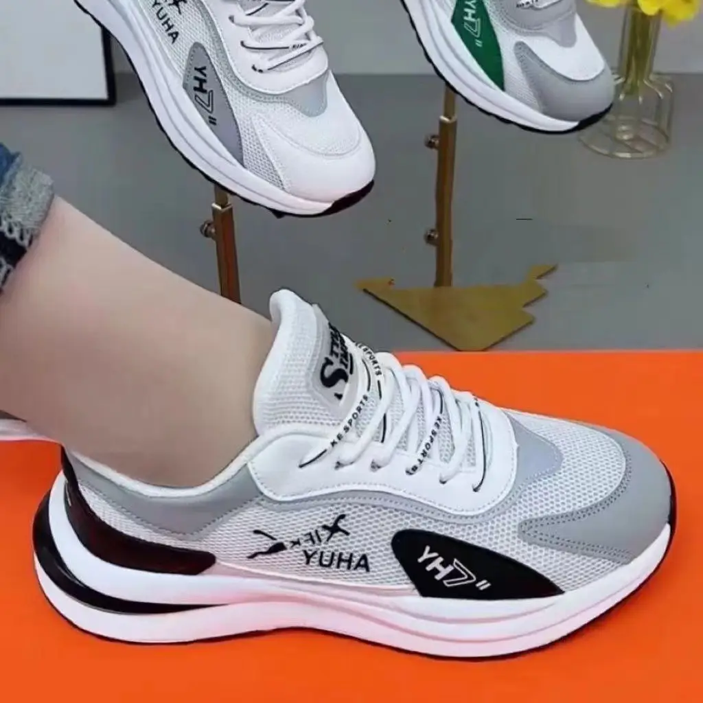 Men's and Women's Same Sports Shoes, Mesh Breathable Dad Shoes, Casual Soft Sole Fashion Running Couple Shoes, Fly-Knit Sports Shoes - Image 2