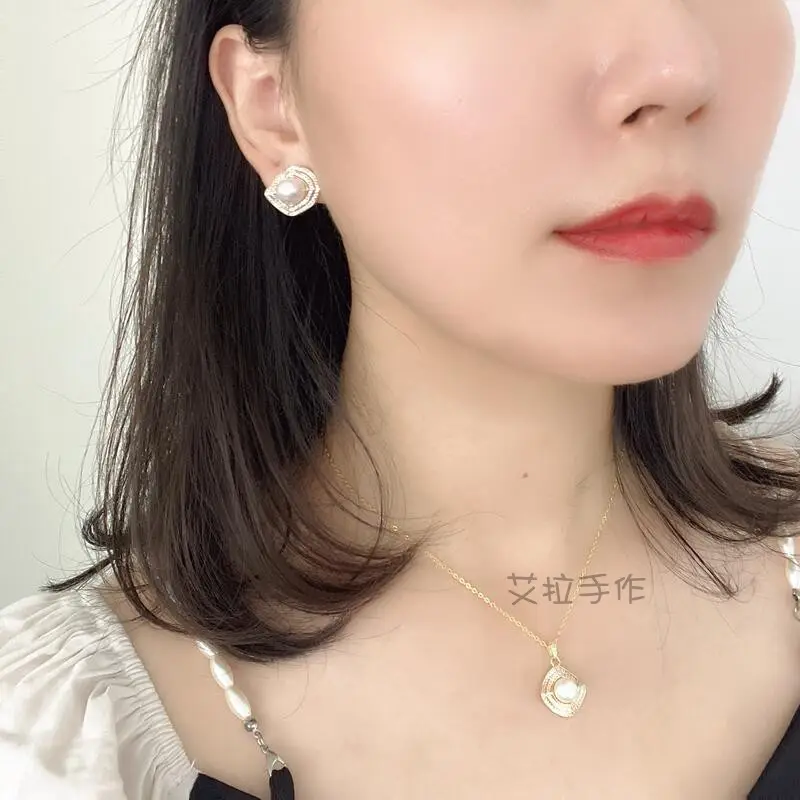 Freshwater Pearl Three-Piece Earrings Set Gold Plated - Image 5