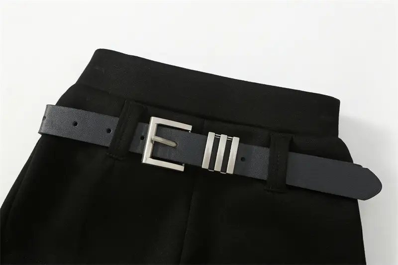 White High-Waisted Elastic Shorts for Girls — feature 4