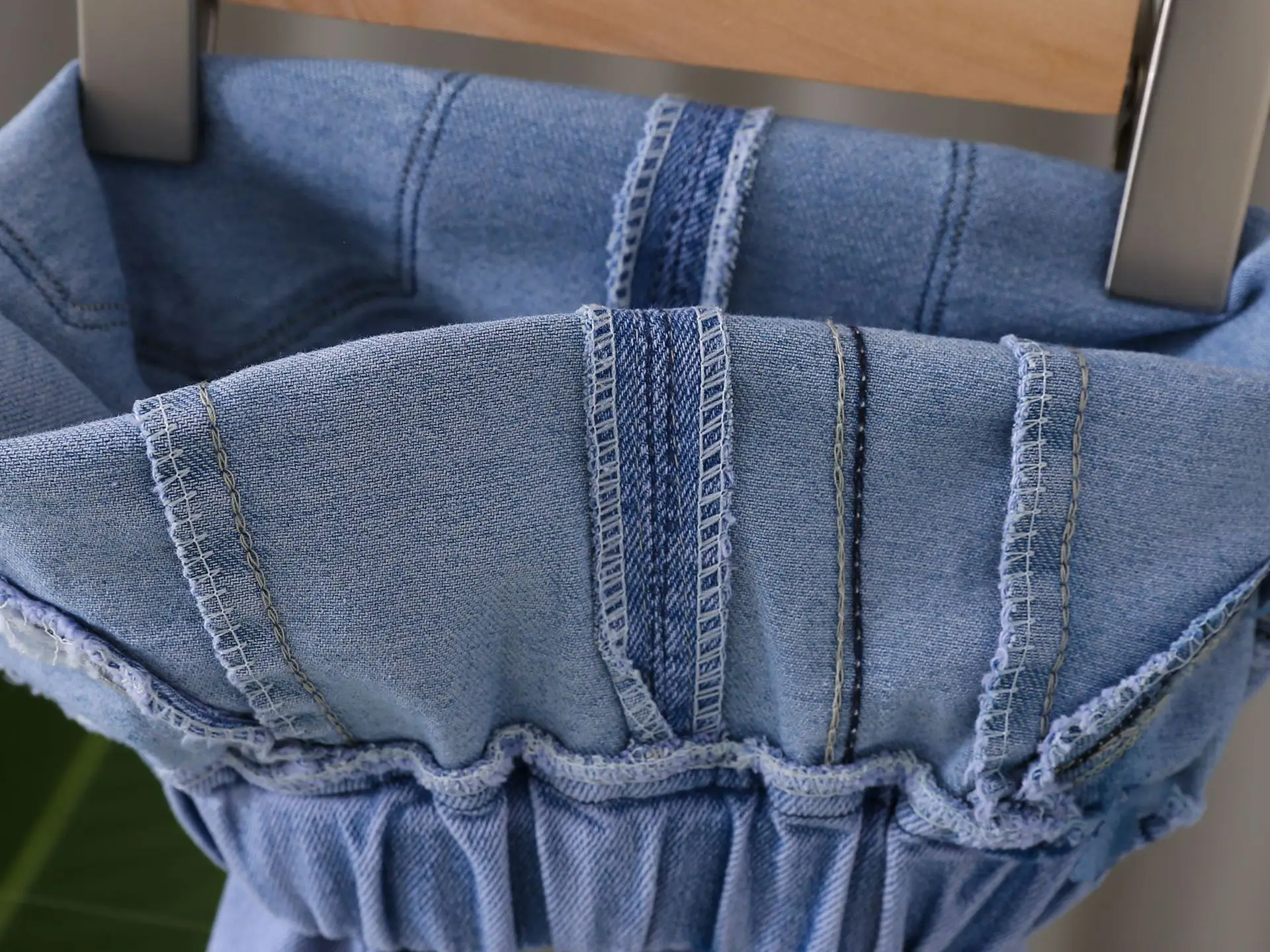 Girls Korean Style Blue Denim Jeans with Bow Embroidery — feature 16