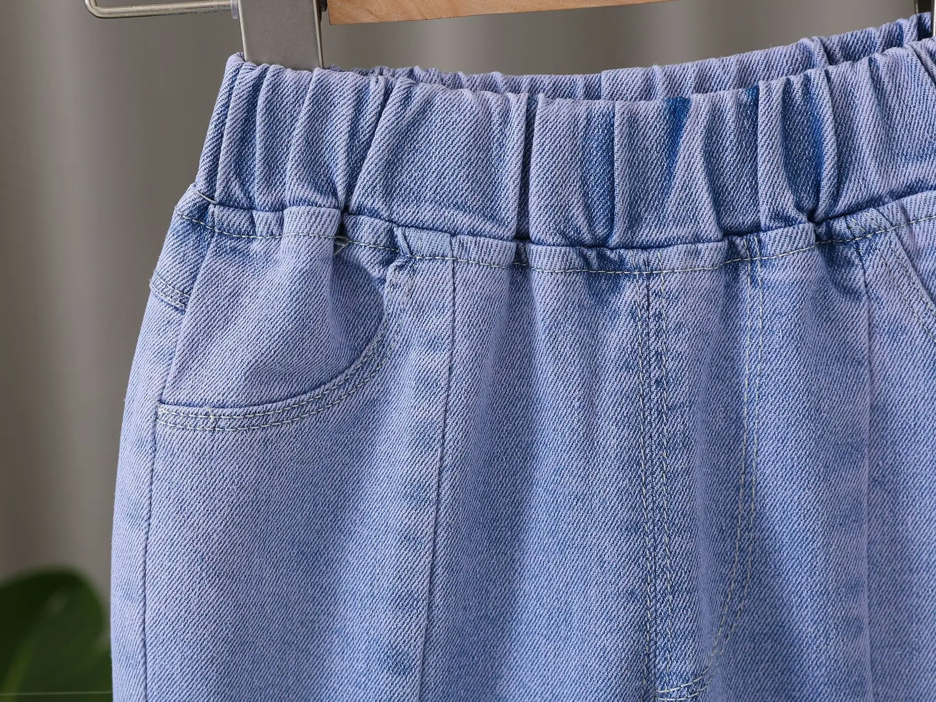 Girls Korean Style Blue Denim Jeans with Bow Embroidery — feature 9