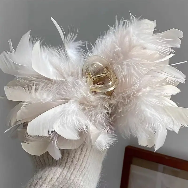 Fairy Pearl Feather Large Grab Clip Women's Hair - Image 5