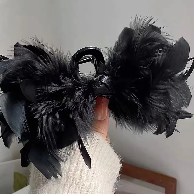 Fairy Pearl Feather Large Grab Clip Women's Hair - Image 7