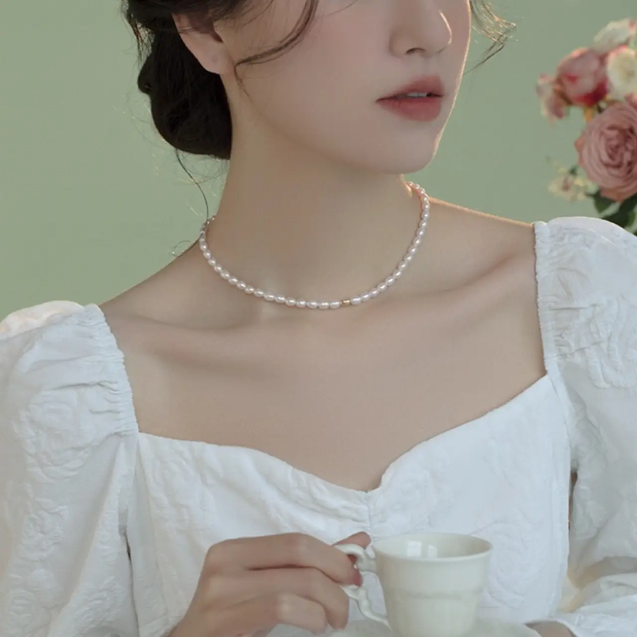 Women's Pearl Necklace with Baroque Design - Image 4