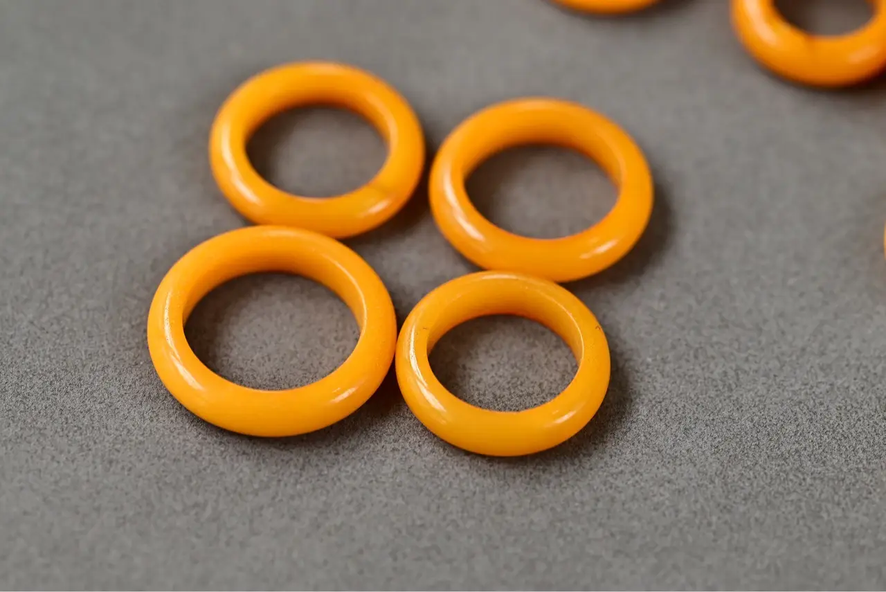 Natural Old Wax Running Ring Full of Honey Chicken Oil Red Orange Leather Color — feature 4
