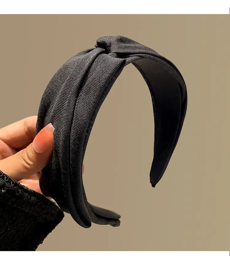 New Wide-Brimmed Knitted Skull Top Headband for Women — feature 4