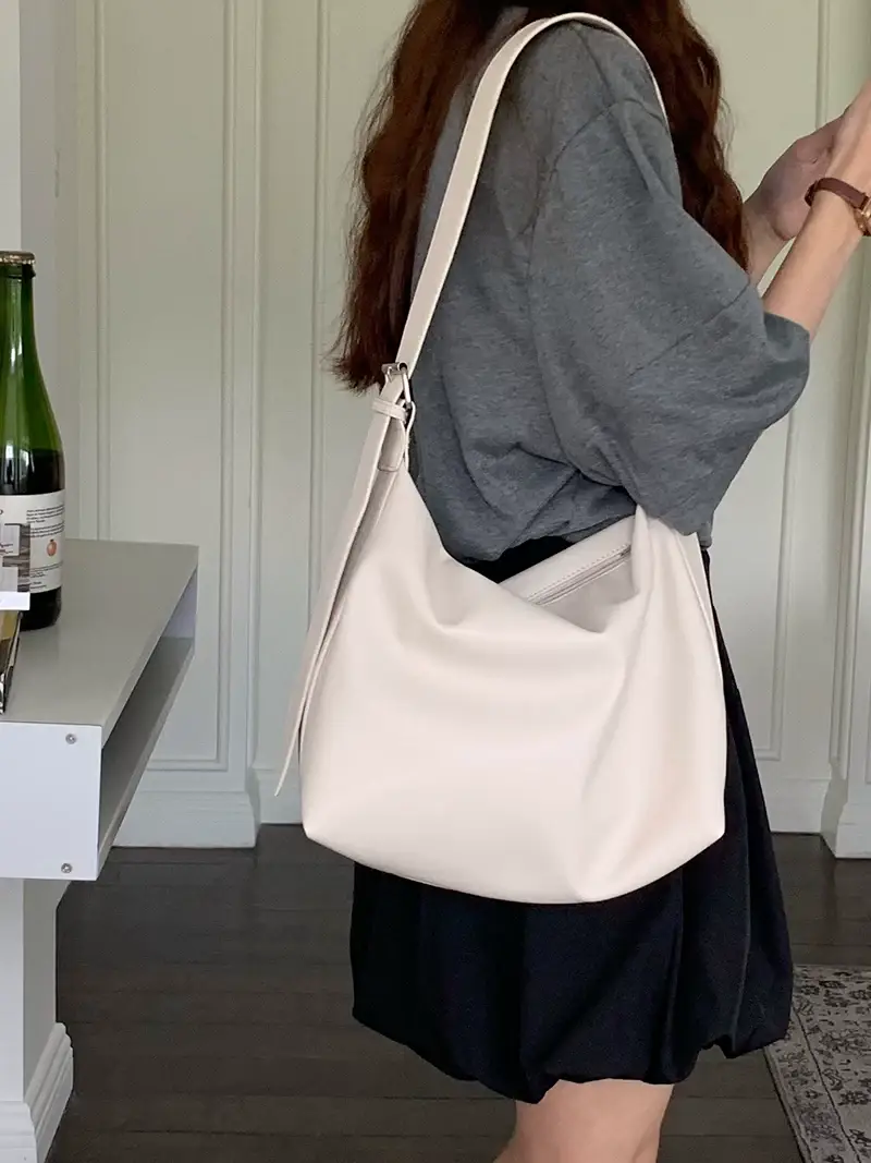Black Large-Capacity Soft Leather Shoulder Crossbody Bag — feature 15