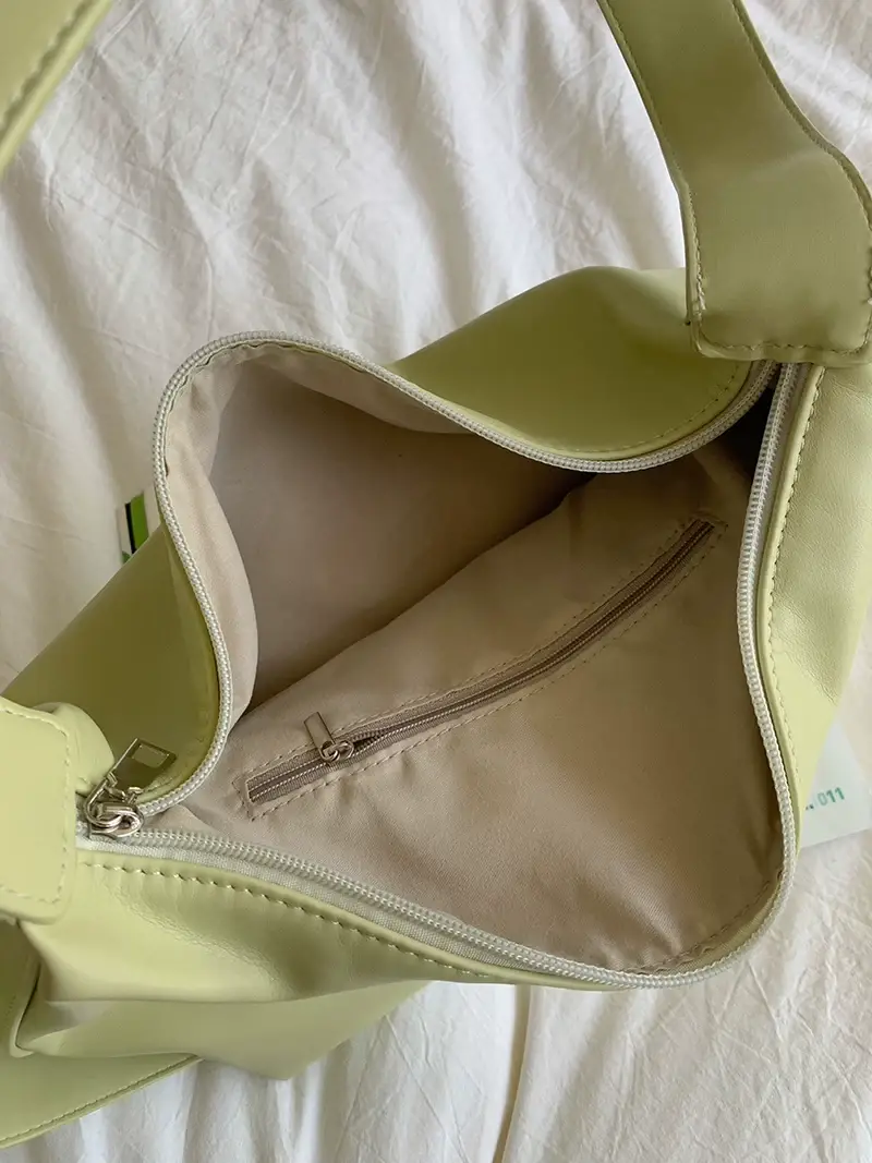 Black Large-Capacity Soft Leather Shoulder Crossbody Bag — feature 7