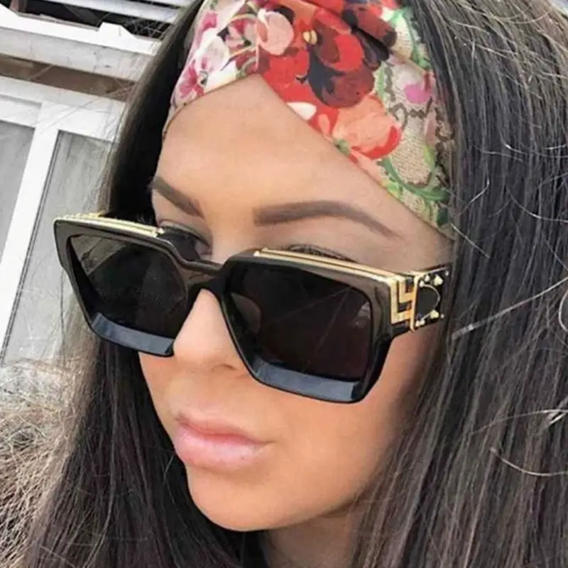 Retro Pink Square Sunglasses for Women - Image 10