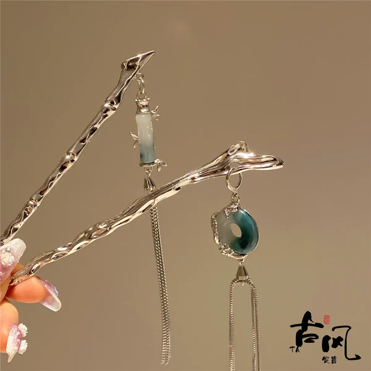 National Style Dragon Hairpin Dark Green Tassel