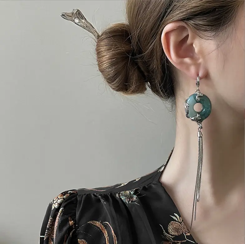 National Style Dragon Hairpin Dark Green Tassel — feature 2
