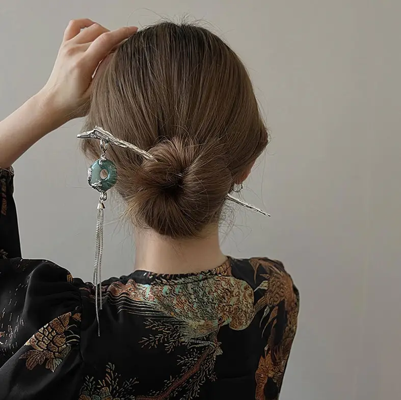 National Style Dragon Hairpin Dark Green Tassel — feature 5