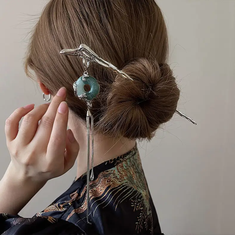 National Style Dragon Hairpin Dark Green Tassel — feature 6