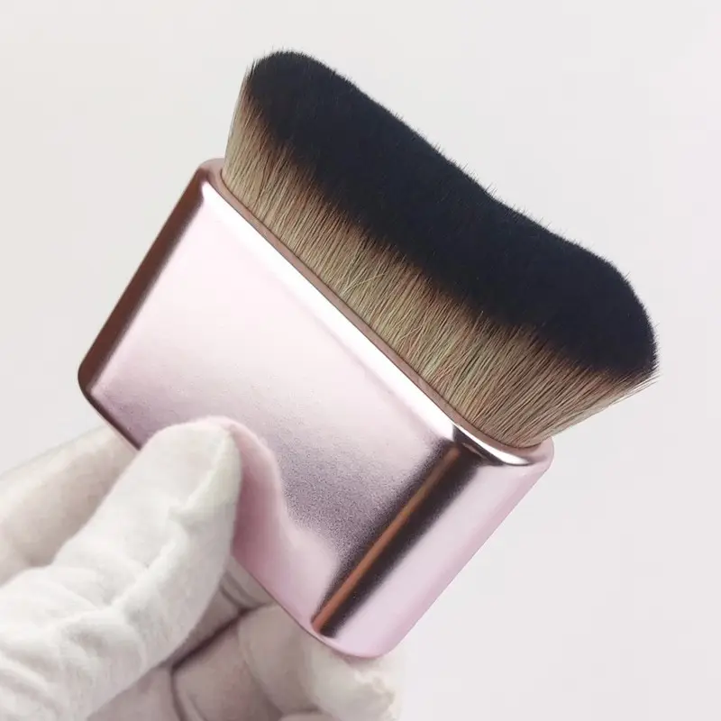 Soft Hair Makeup Brush for Foundation & Powder Application - Image 3