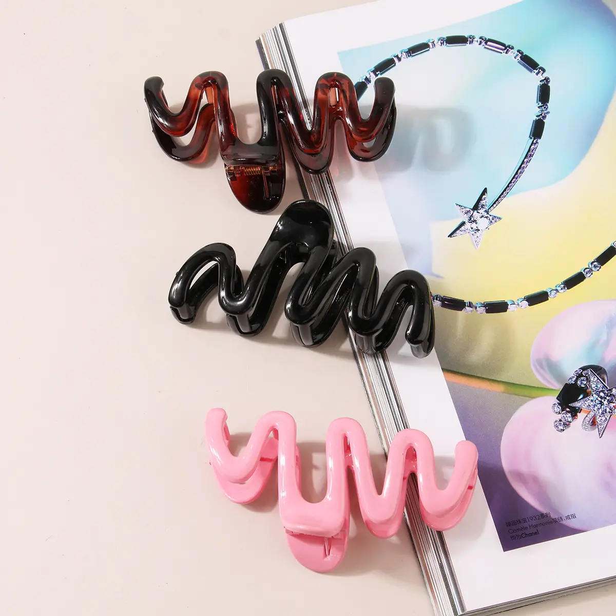 Korean Style Hair Clips for Women Pink Black White — feature 8