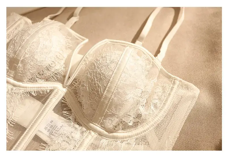 White Lace Push Up Bra Set with Fishbone Design — feature 9