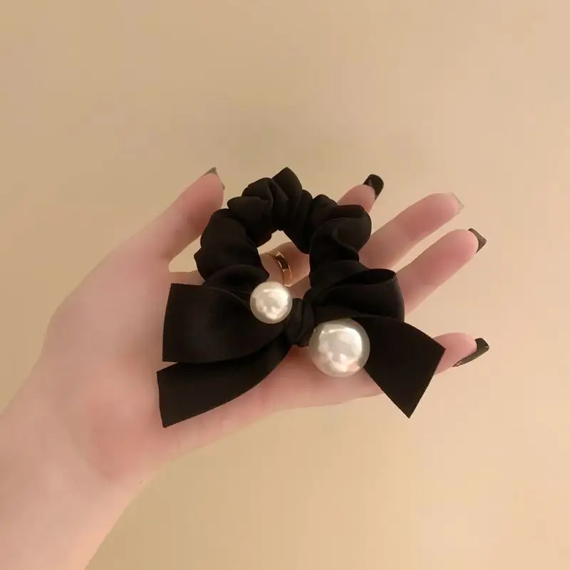 Black Pearl Bow Hair Ring for Women — feature 3