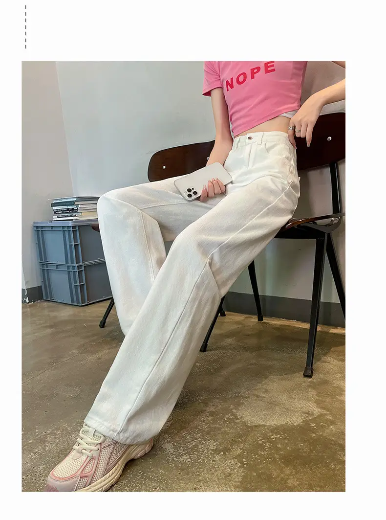 Light-Colored High-Waisted Jeans for Women 2024 — feature 17
