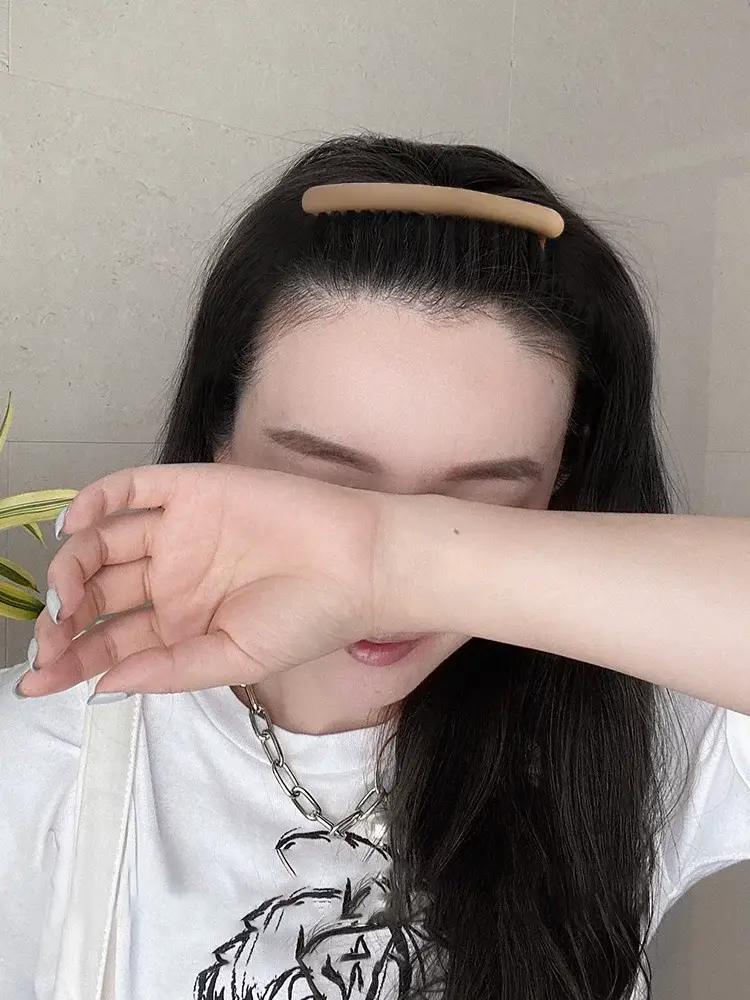 Black Non-Slip Hair Comb for Adult Bangs — feature 7