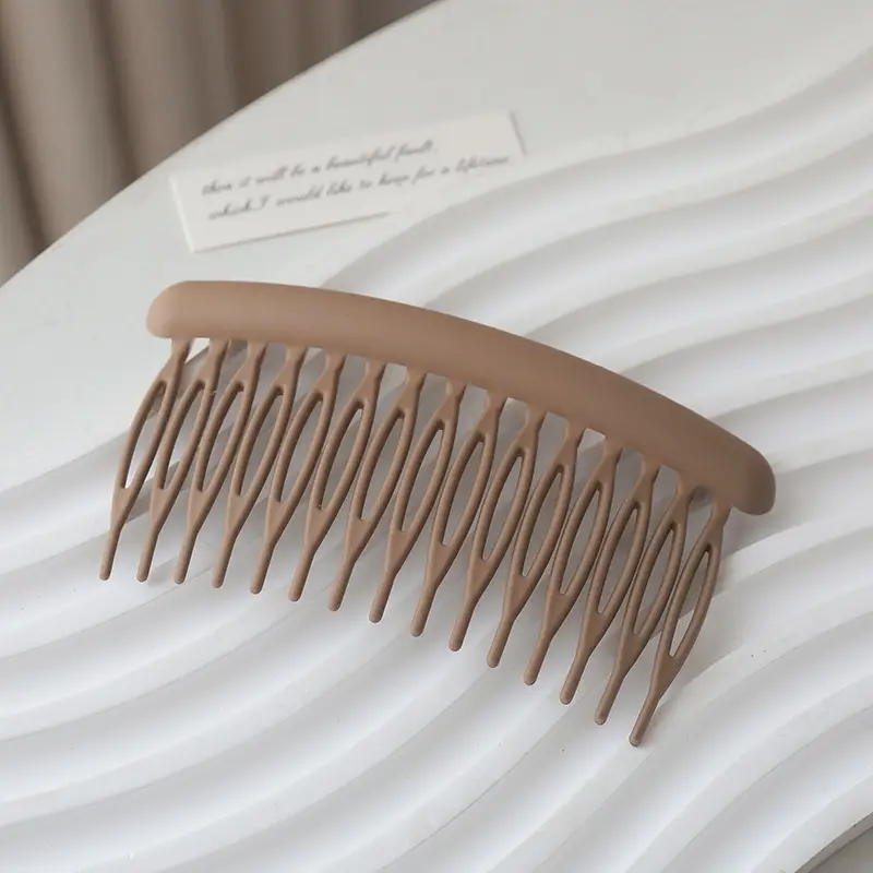Black Non-Slip Hair Comb for Adult Bangs - Image 9