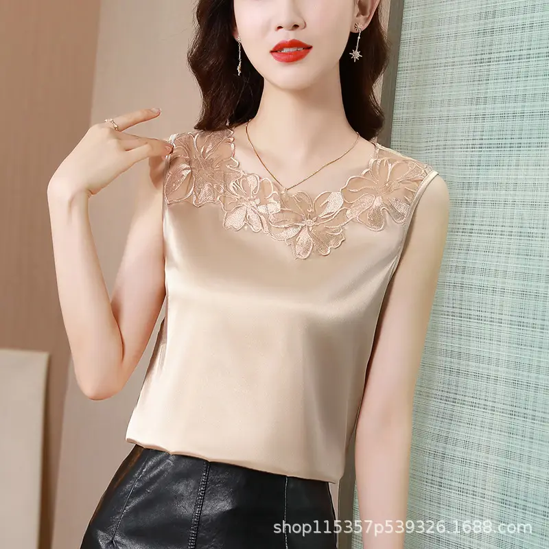Women Satin V-Neck Lace Camisole Large