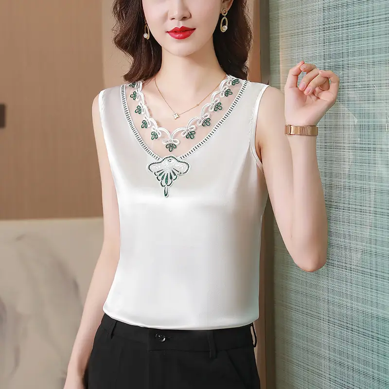 Women Satin V-Neck Lace Camisole Large