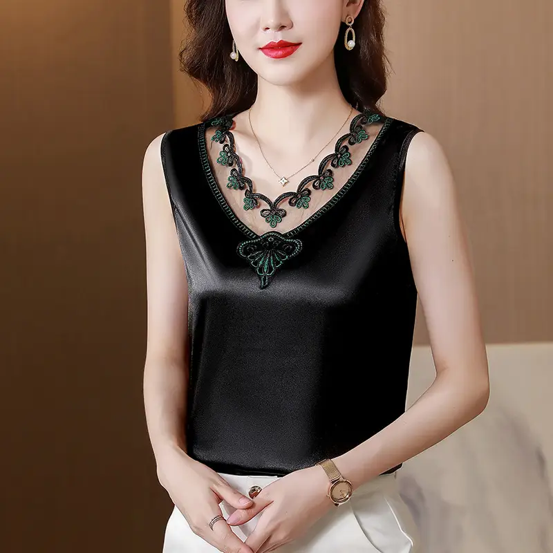 Women Satin V-Neck Lace Camisole Large