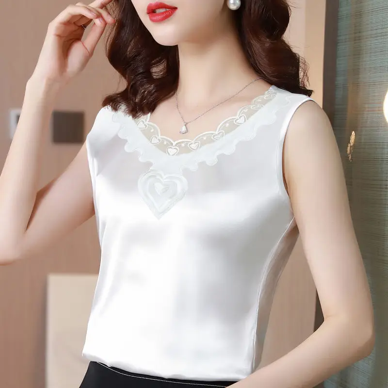 Women Satin V-Neck Lace Camisole Large