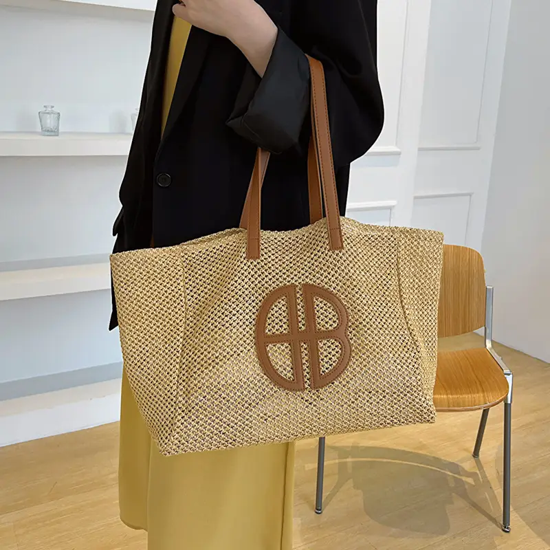 Women's Straw Woven Shoulder Bag with Logo - Image 5