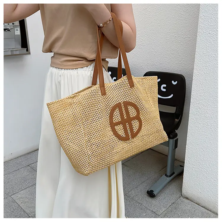 Women's Straw Woven Shoulder Bag with Logo — feature 17