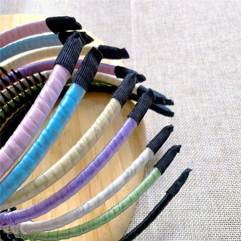 Green Broken Hair Artifact Headband with Toothed Design - Image 6