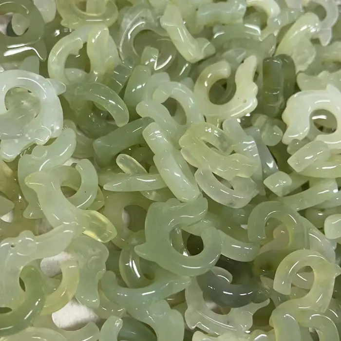 Natural Jade Xiuyu Antique Jade Dragon Pendant
