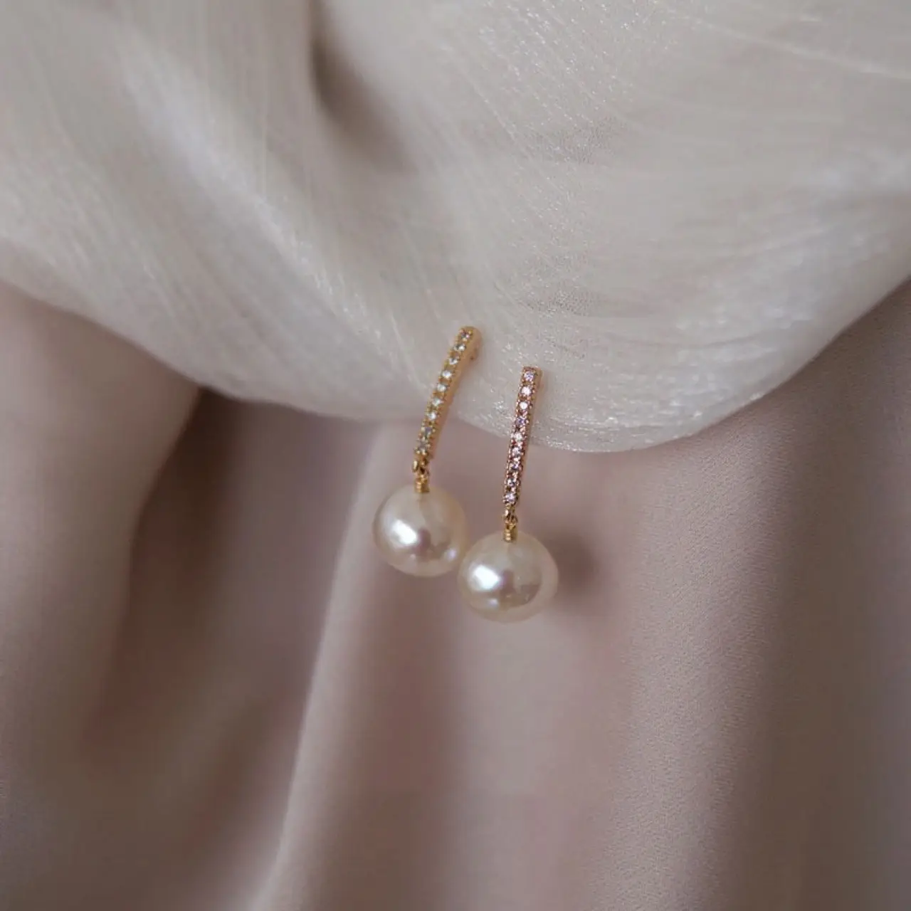 Natural Freshwater Pearl Earrings Plated White Zirconium Small Diamond - Image 2